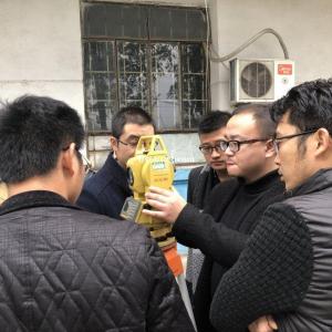 重庆建筑施工员是做什么的 转行的可以做吗