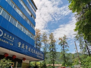 建达学校专注于建筑行业，土建造价课程讲的不错